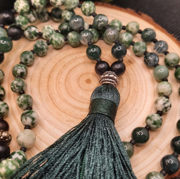 Mala 108 beads - Picture 2 of 3